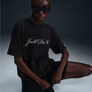 Nike Sportswear | Women’s Vintage Vibes Black ‘Just Do It’ Tee / T-Shirt